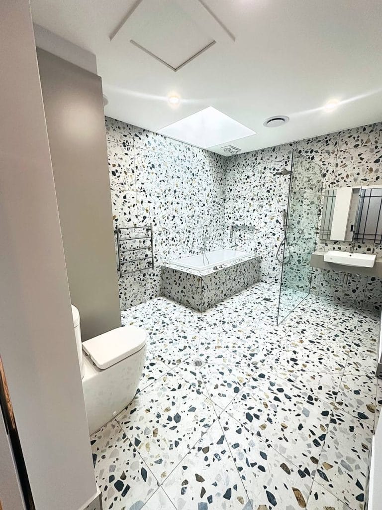 Bathroom & Shower Caulking in Essendon
