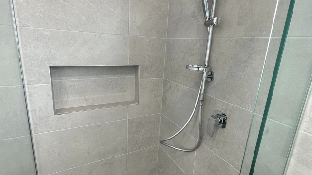https://mbcaulkingservices.com.au/ shower sealing