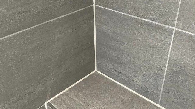 https://mbcaulkingservices.com.au/ shower silicone