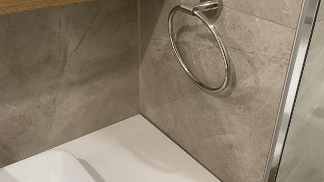 Bathroom caulking Bathroom caulking